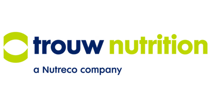 Logo der Marke „trouw nutrition“ mit dem Zusatz „a Nutreco company“, bestehend aus dem Schriftzug in Blau und Grün.