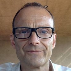 Porträtfoto von Prof. Dr. Michael Hohl  
