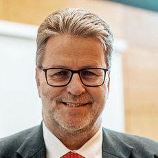 Porträtfoto von Prof. Dr. Lothar Koppers