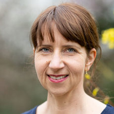 Porträtfoto von Claudia Aldinger