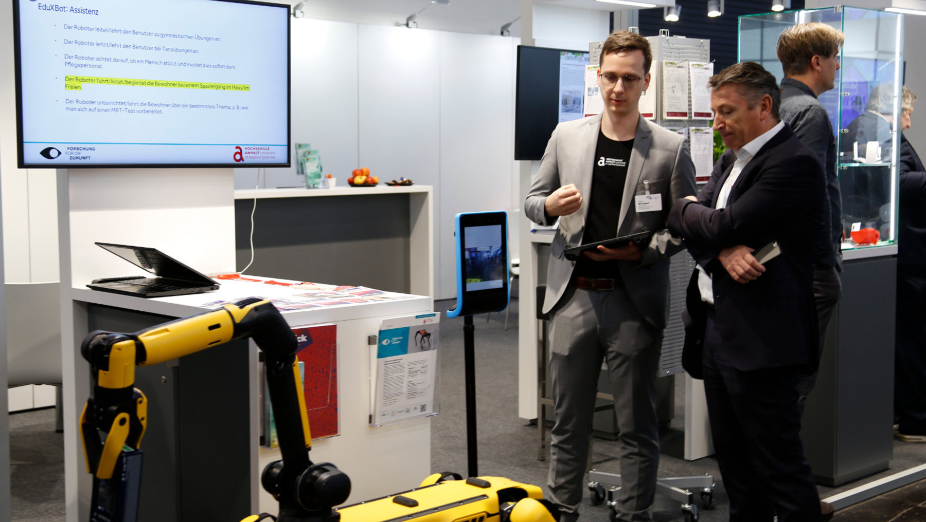 Messegespräch am Stand