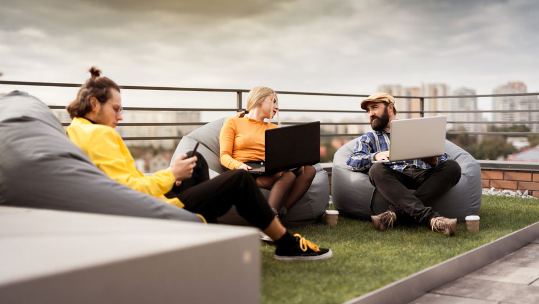 Adobe Stock Foto für Kolumne Tobias Kremkau-Coworking