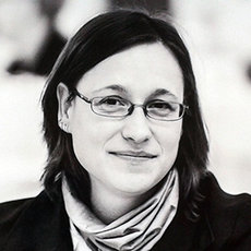 Porträtfoto von Nadine Angerstein