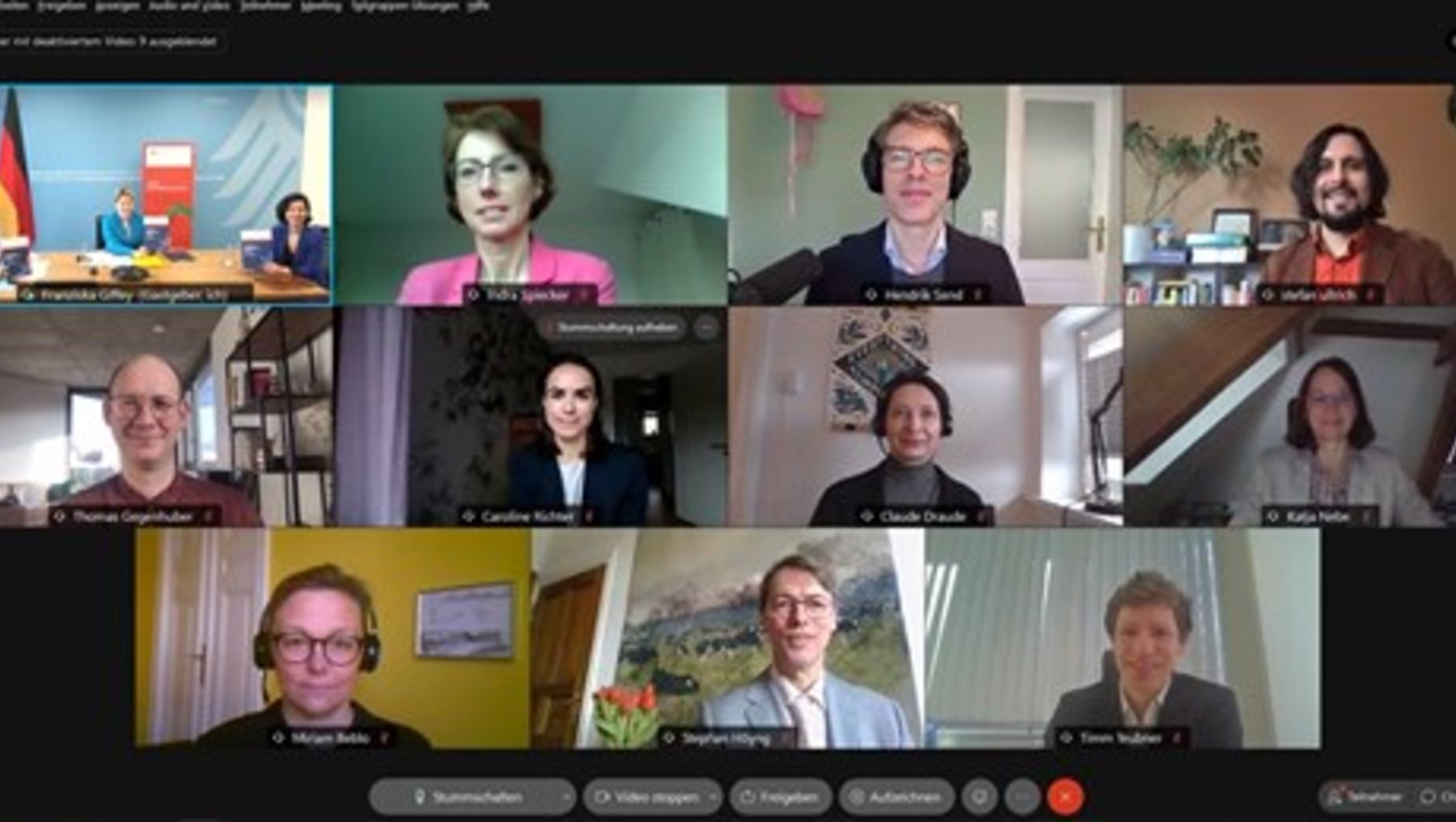 Screenshot eines Zoom-Meetings  