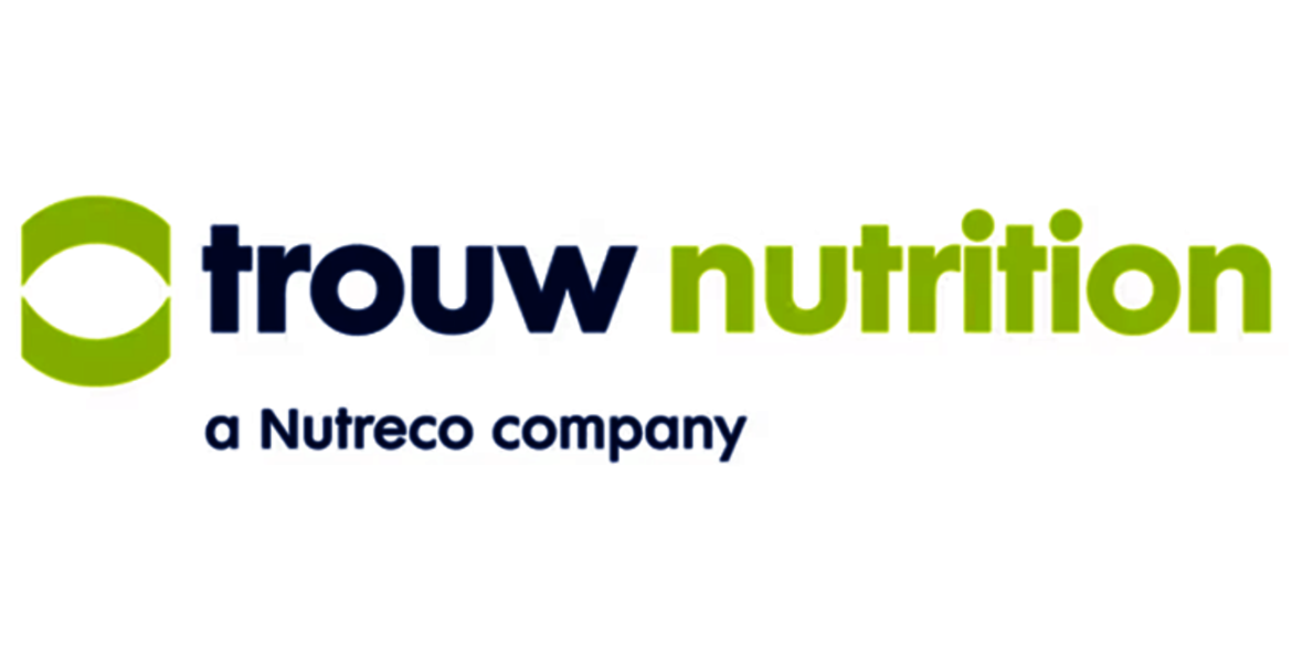 Logo der Marke „trouw nutrition“ mit dem Zusatz „a Nutreco company“, bestehend aus dem Schriftzug in Blau und Grün.