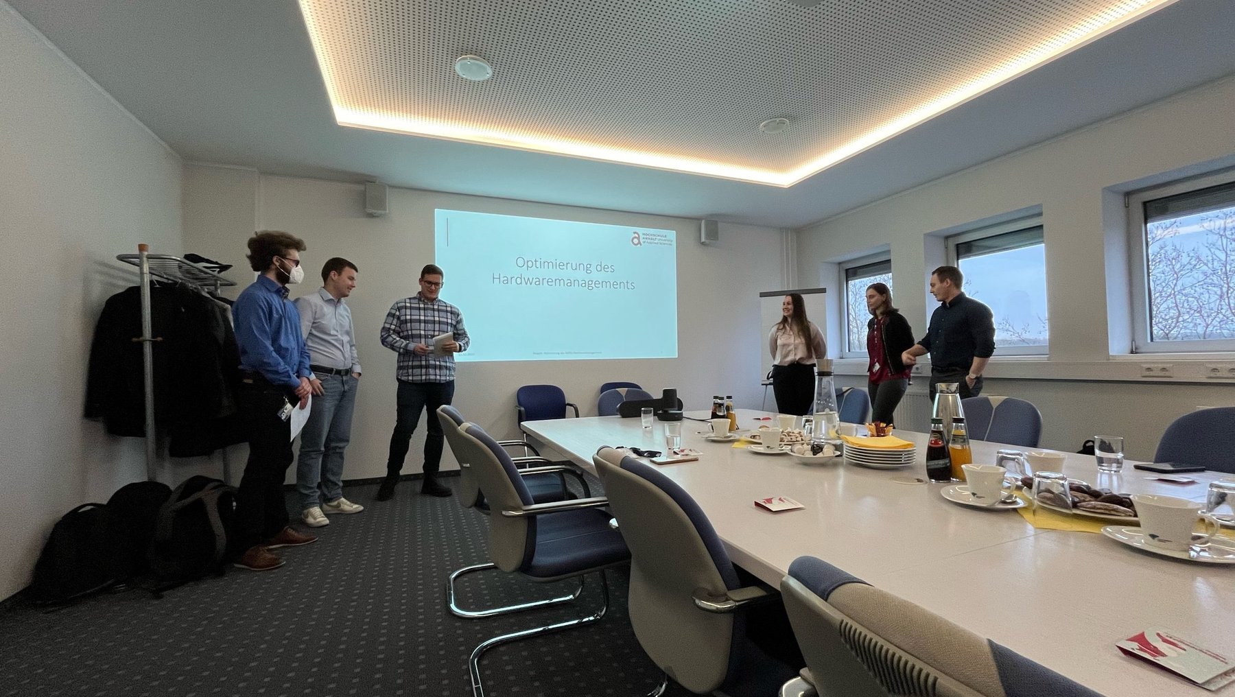 Präsentation in einem Hörsaal der Hochschule Anhalt