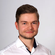 Porträtfoto von Sebastian Gersch     