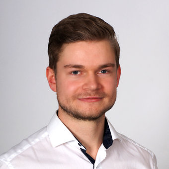 Porträtfoto von Sebastian Gersch     