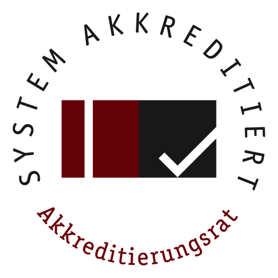 "Logo des Akkreditierungsrates: Ein schwarzer Kreis mit den Worten 'SYSTEM AKKREDITIERT' und 'Akkreditierungsrat'. Im Zentrum befindet sich ein Symbol mit drei vertikalen Streifen in Rot und Schwarz sowie einem weißen Häkchen im letzten Feld."
