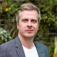 Porträtfoto von Tobias Knopf