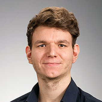 Porträtfoto von Marco Hedel 