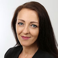 Porträtfoto von Anett Ochsendorf