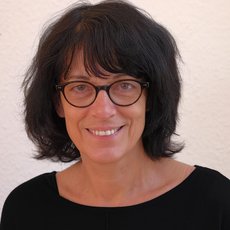 Porträtfoto von Prof. Dr. Andrea Jurisch   
