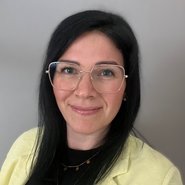 Porträtfoto von Konstanze Gäde 